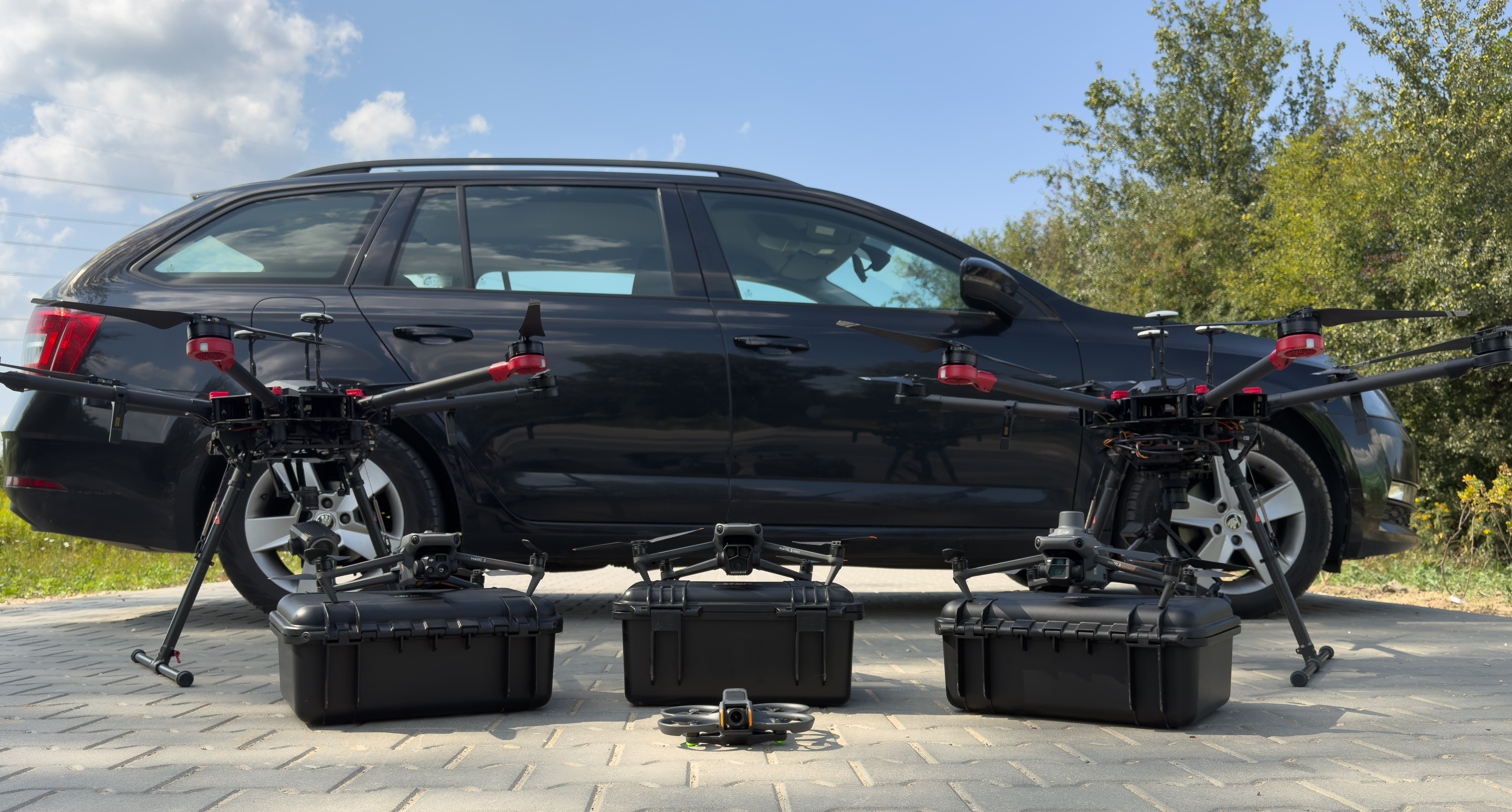 Przemysłowy dron w locie